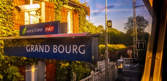 Grand Bourg Evry Gare SNCF